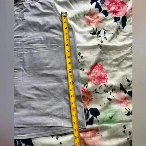 Athleta ‎ Racerback Tank Silver/Grey Women’s Small - Picture 6 of 9